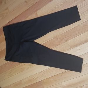 EUC Zyia 7/8 Leggings
